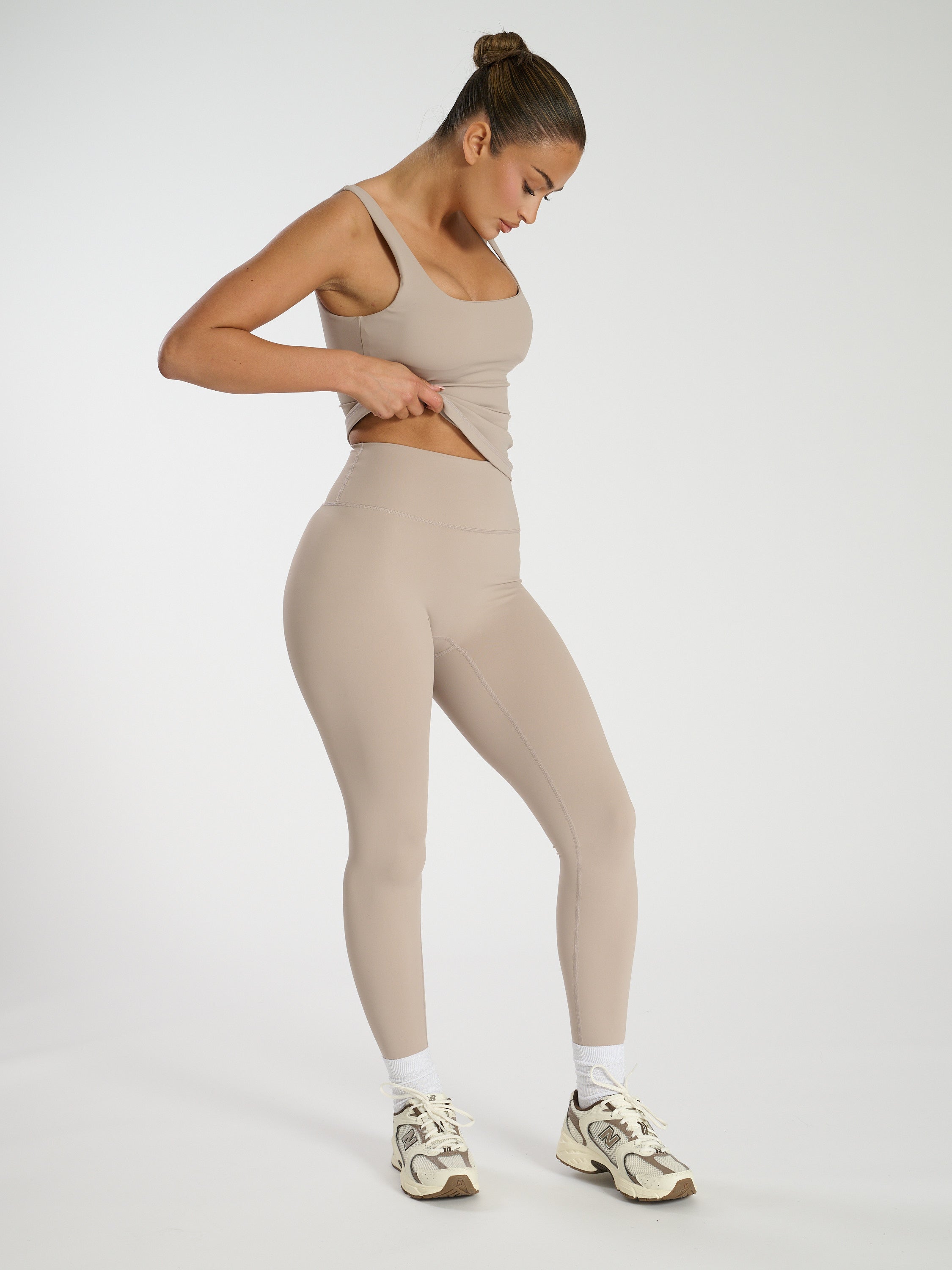 Premium yoga pants best sale