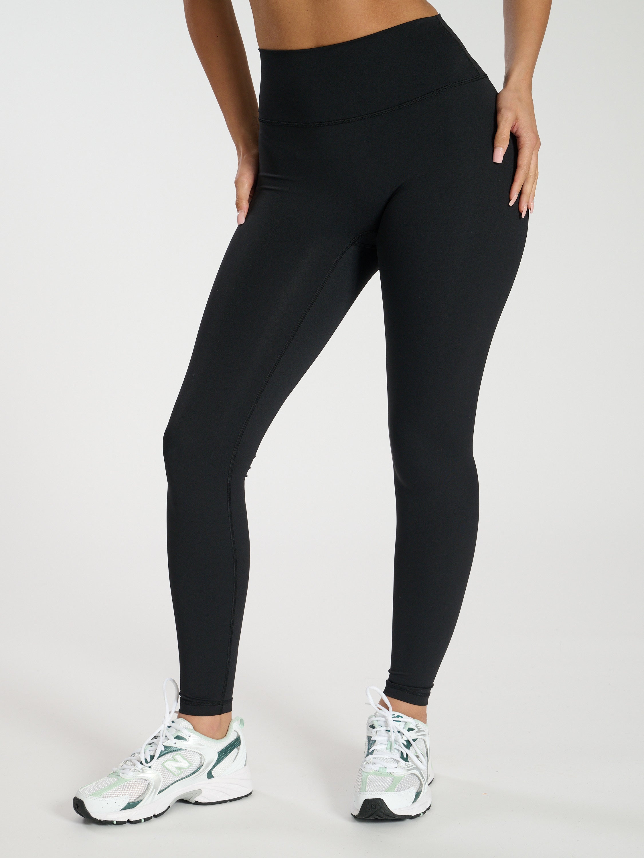 Errands High Waisted Leggings In Black South Beach