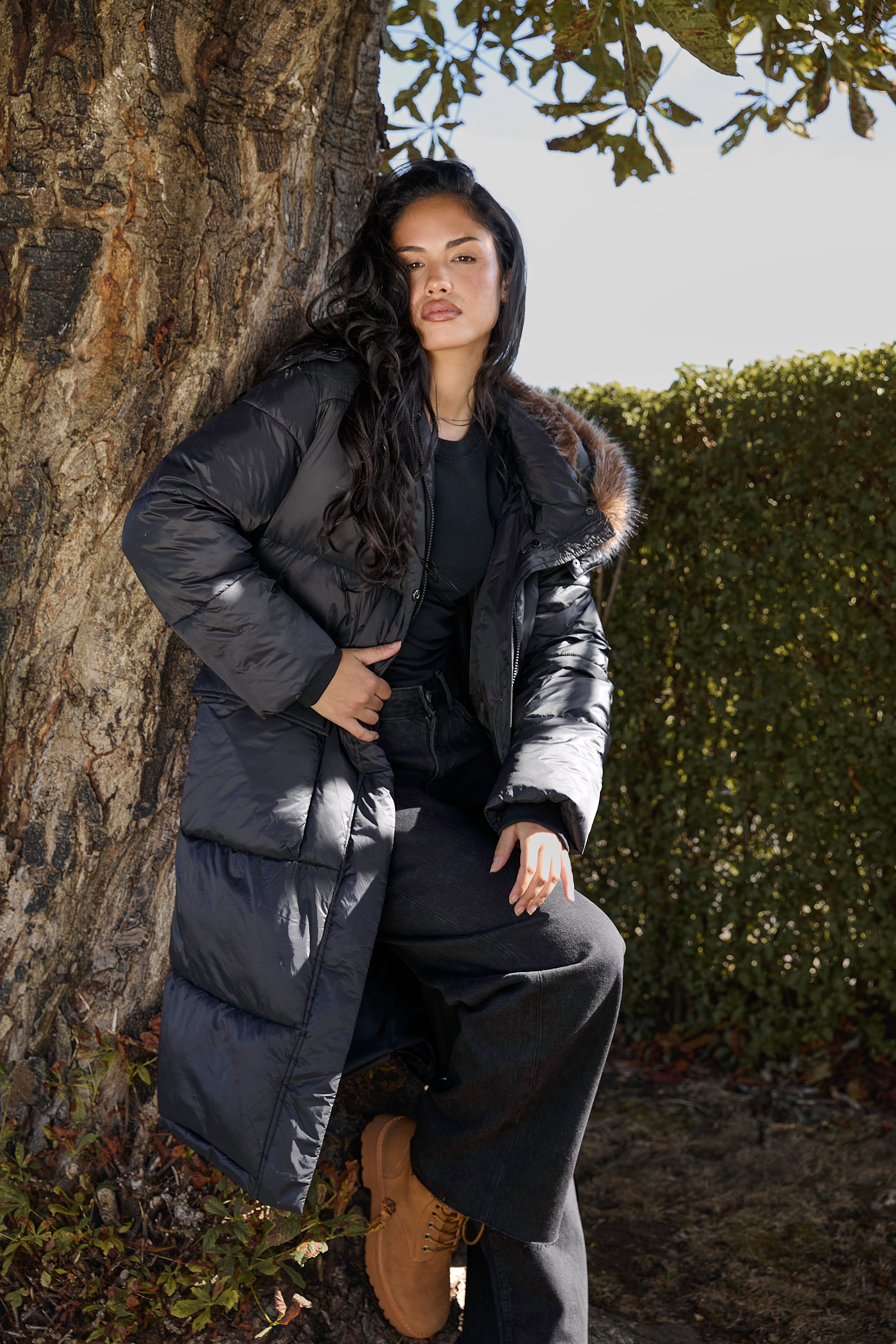 The Hawthorne Padded Coat in Black – South Beach