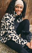 Zip It Borg Teddy Jacket in Beige Leopard – view 3